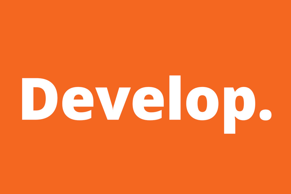 Orangefarbener Hintergrund mit dem weißen Schriftzug „Develop.“ – Symbolbild für Selbstmanagement und persönliche Entwicklung im eLearning der Brainfood Academy